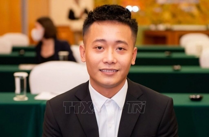 quang linh